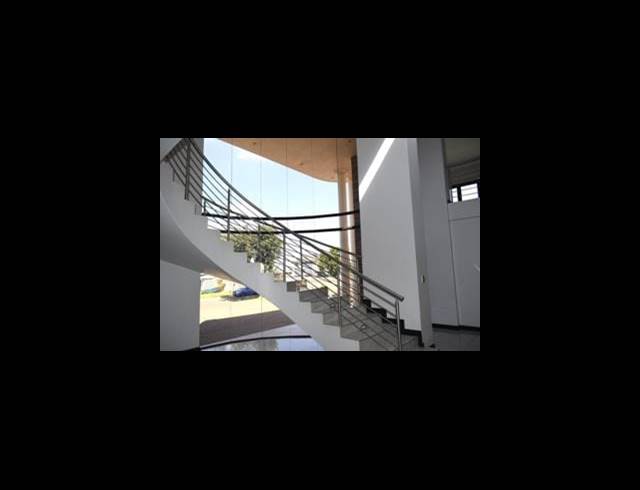 5 BEDROOM FREEHOLD FOR SALE IN HELDERWYK